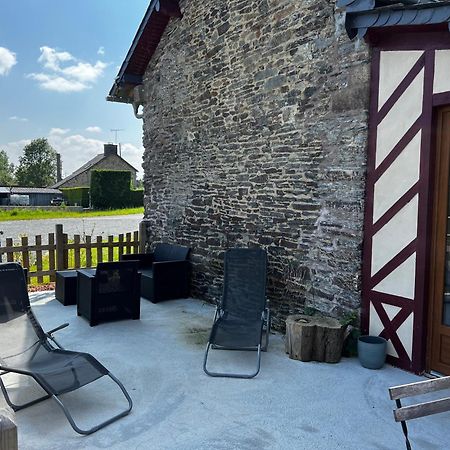 Domaine De La Ville Cherel, Maison A Colombage Pontorson Kültér fotó